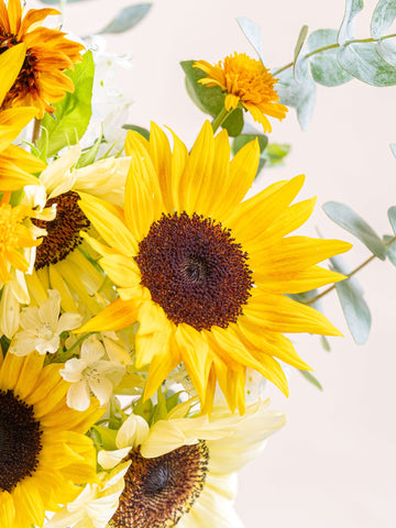 【7月の誕生花】絵画のようなひまわりの花束 L
